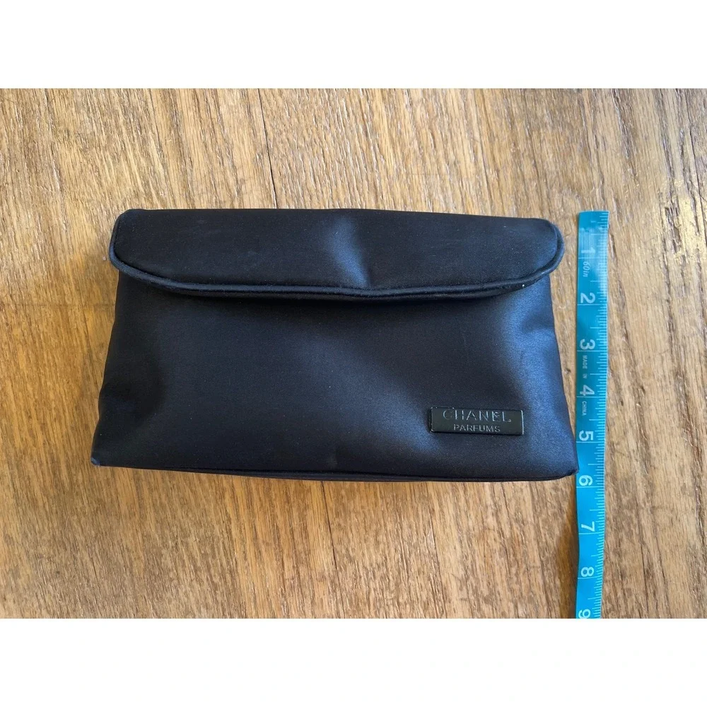 Chanel Parfums Black Satin Makeup‎ Bag Cosmetic Clutch Pouch Zip Logo CC Lining